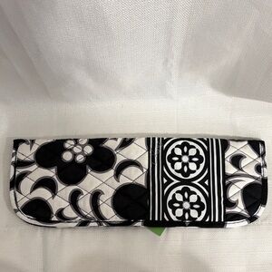 NWT Vera Bradley Black and White Quilted Curling Iron Cover Night and Day